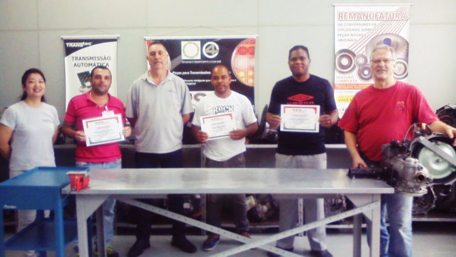 Todo profissional é certificado na Injett